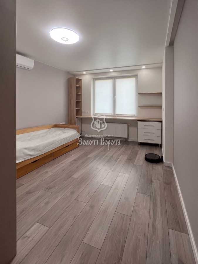 Продажа 2-комнатной квартиры 66 м², Сергея Данченко ул., 30