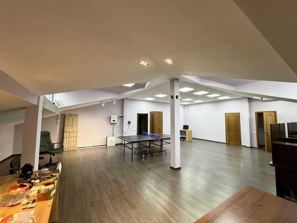 Продаж офісу 142.7 м², Глибочицька вул., 40
