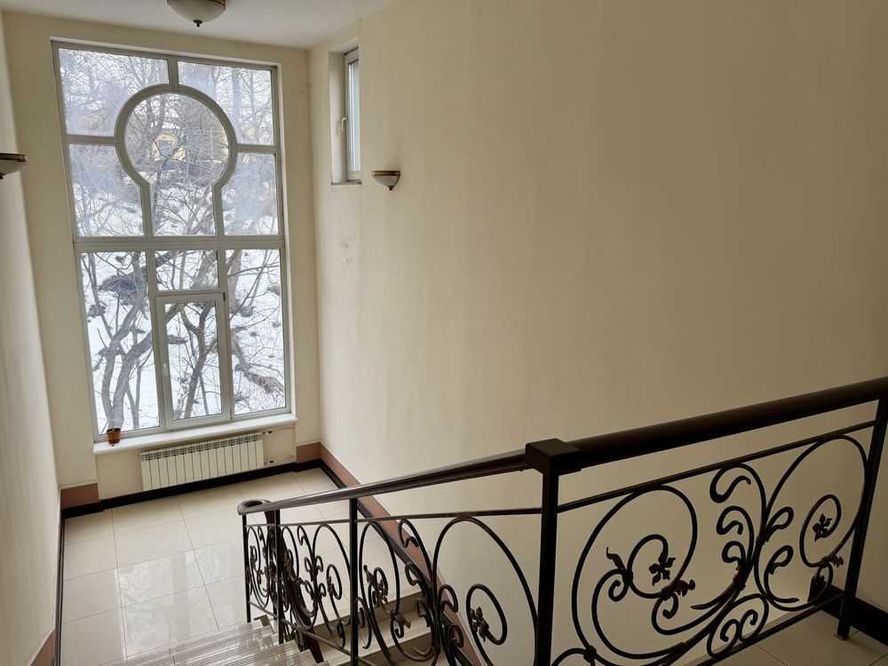 Продаж офісу 142.7 м², Глибочицька вул., 40