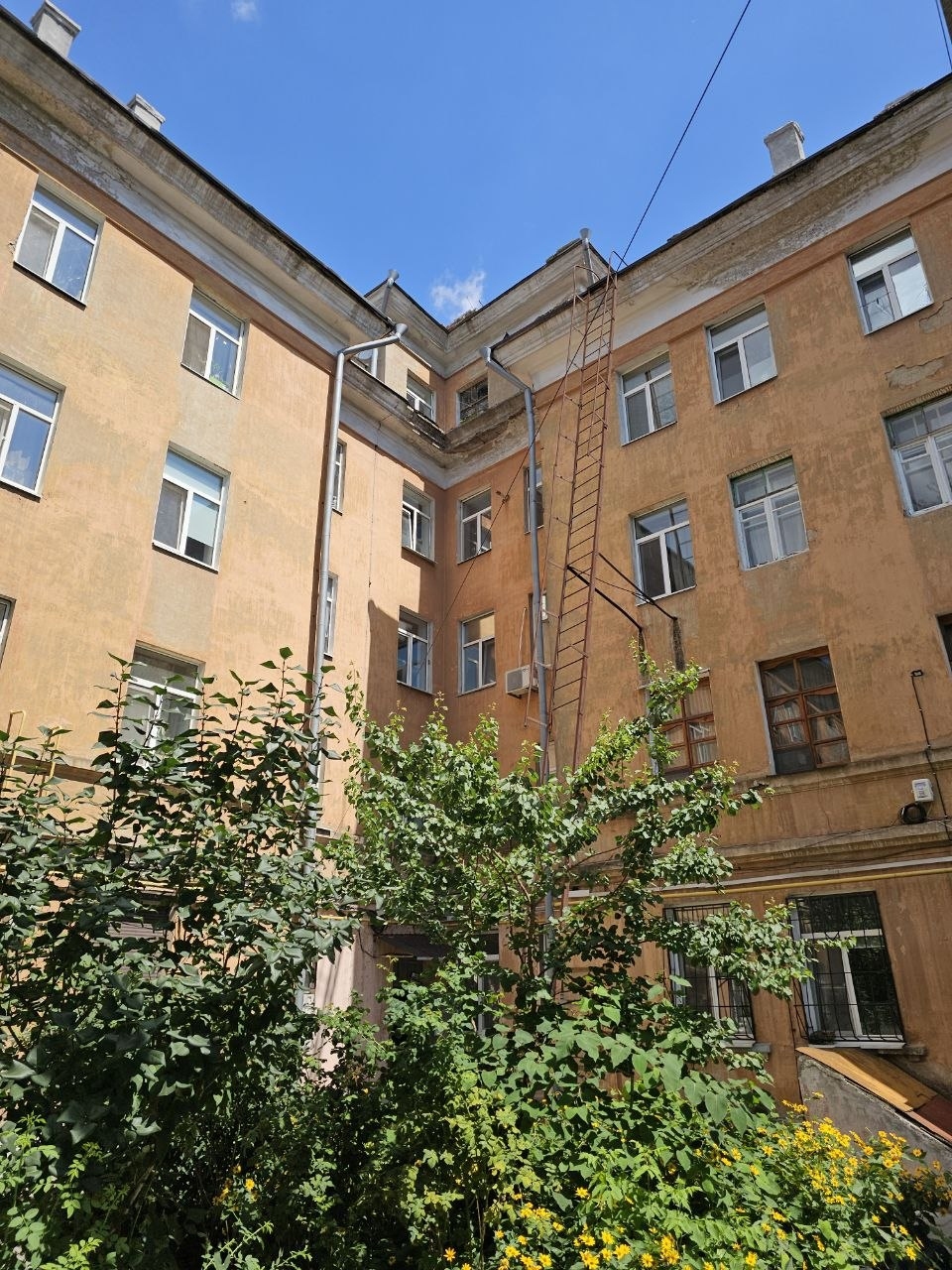Продажа 2-комнатной квартиры 54 м², Приднепровская ул., 1