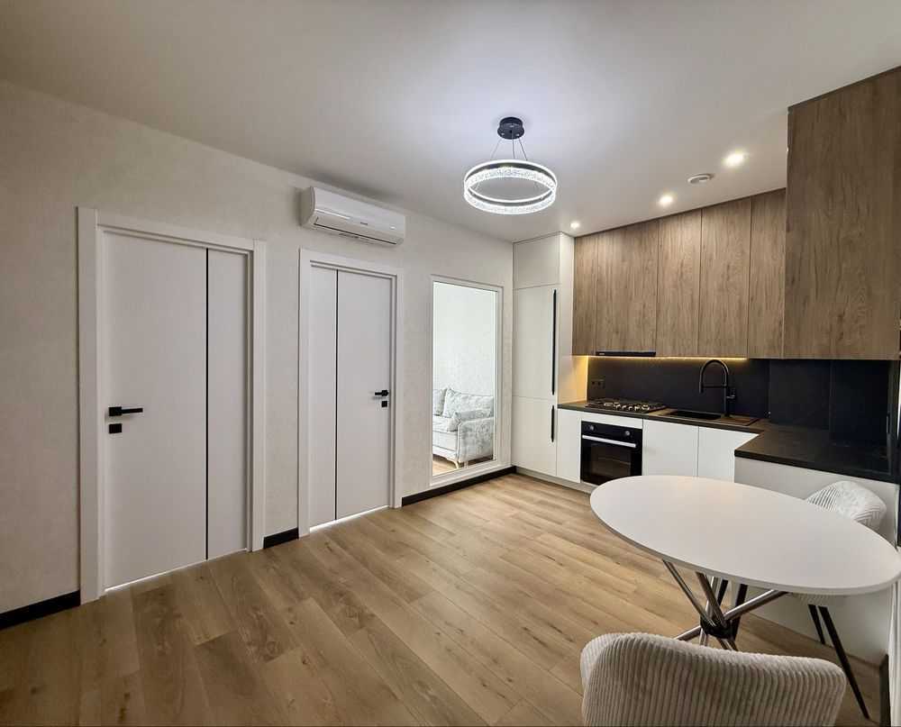 Продажа 2-комнатной квартиры 40 м², Скрябіна, 1
