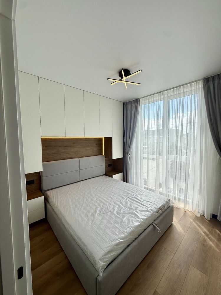 Продажа 2-комнатной квартиры 40 м², Скрябіна, 1