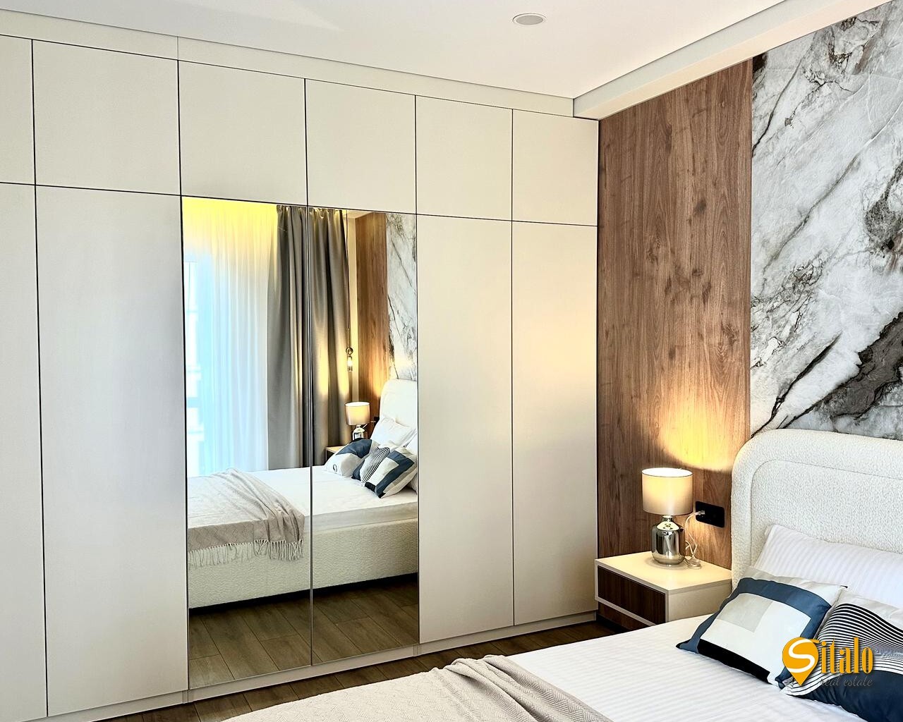 Продажа 2-комнатной квартиры 41.1 м², Михаила Максимовича ул.