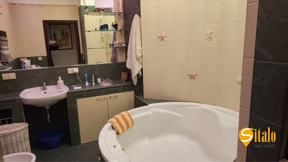 Продажа 4-комнатной квартиры 139.5 м², Срибнокильская ул., 14А