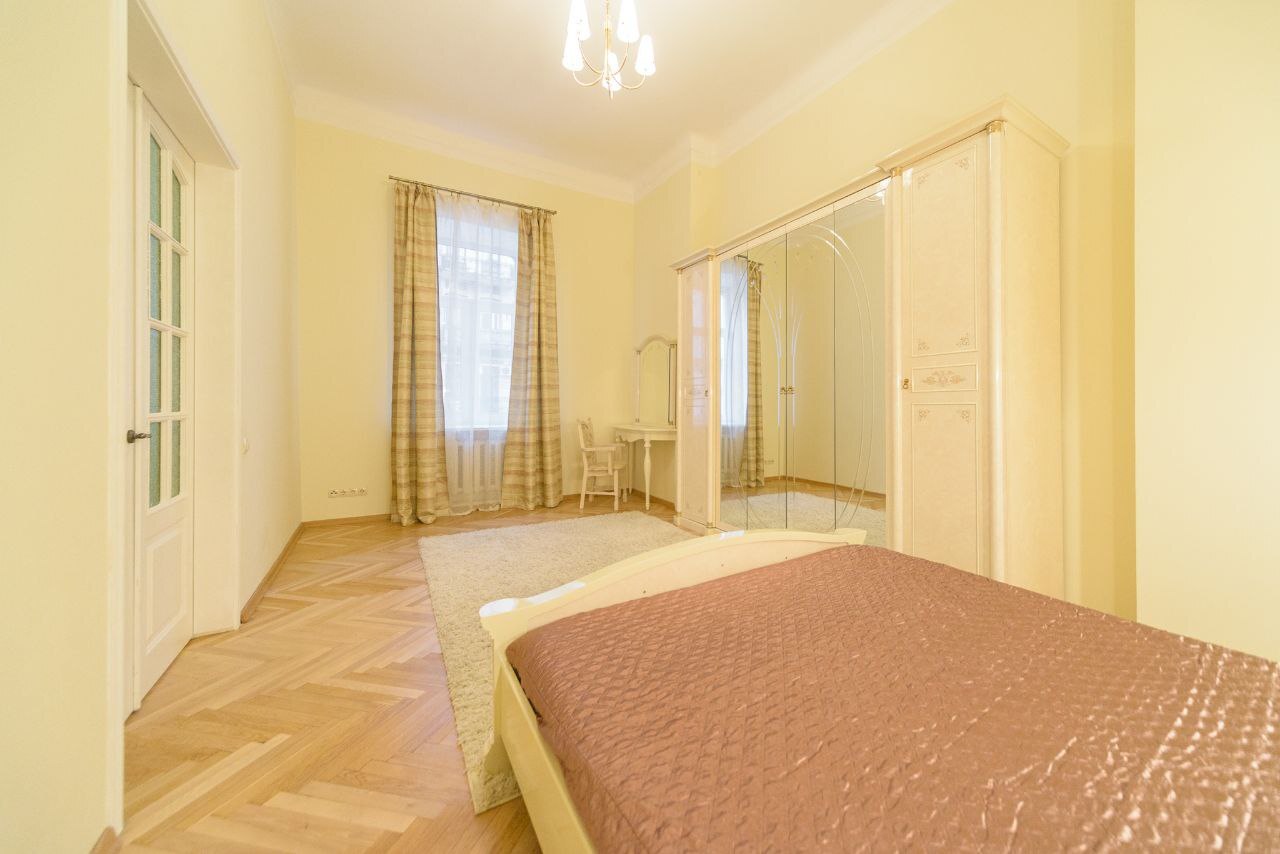 Аренда 2-комнатной квартиры 75 м², Архитектора Городецкого ул., 15