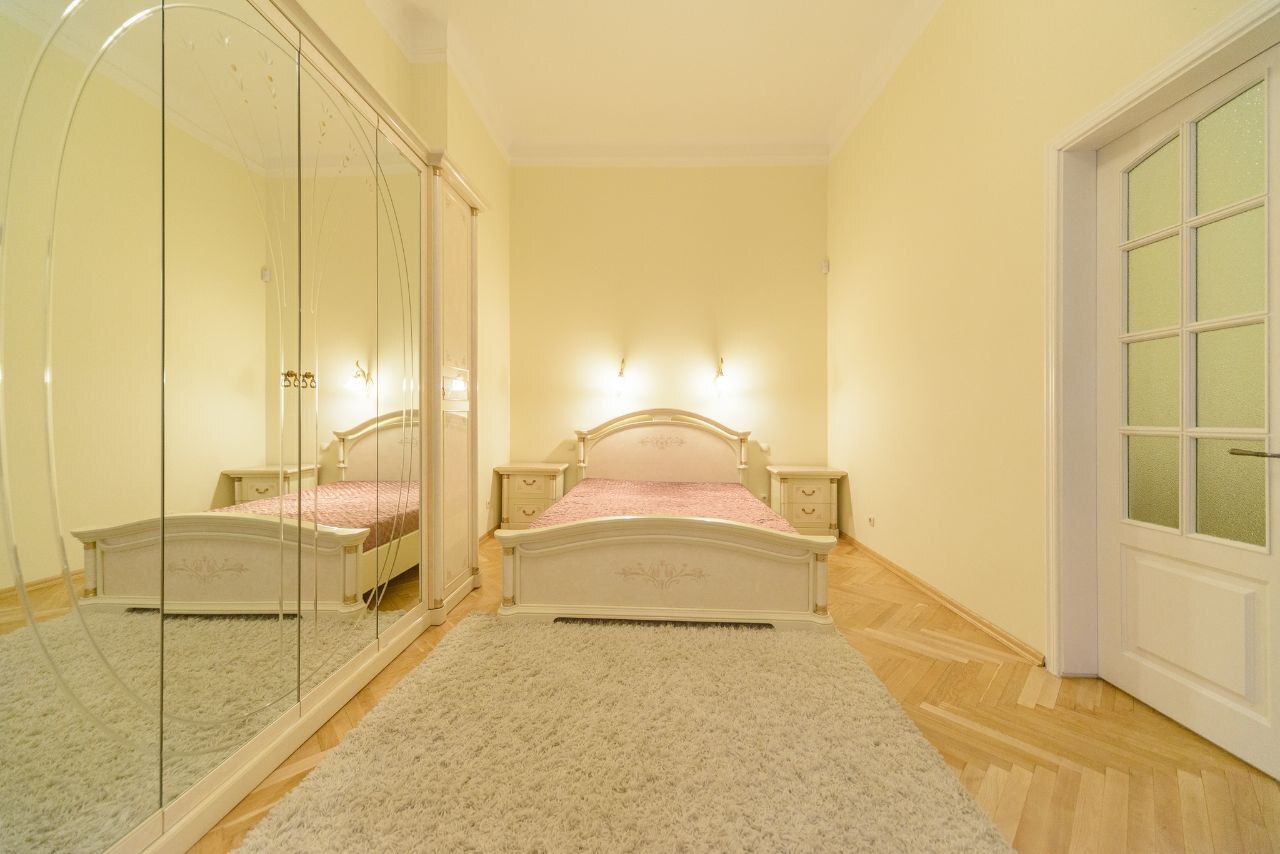 Аренда 2-комнатной квартиры 75 м², Архитектора Городецкого ул., 15