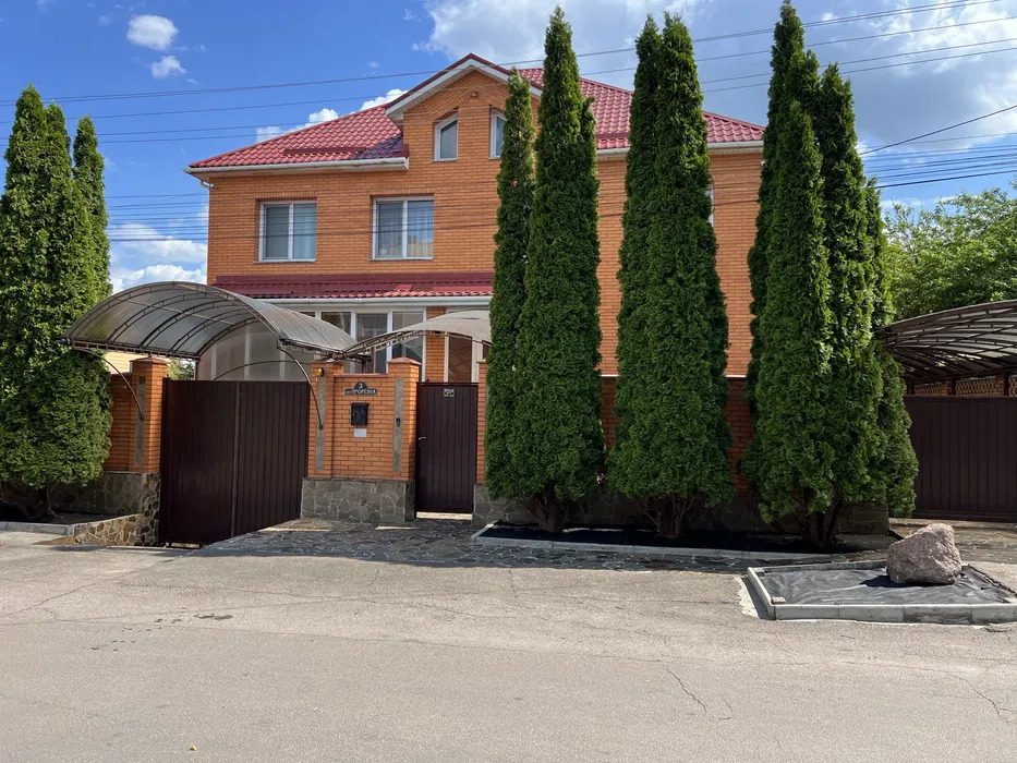 Аренда коттеджа 370 м²