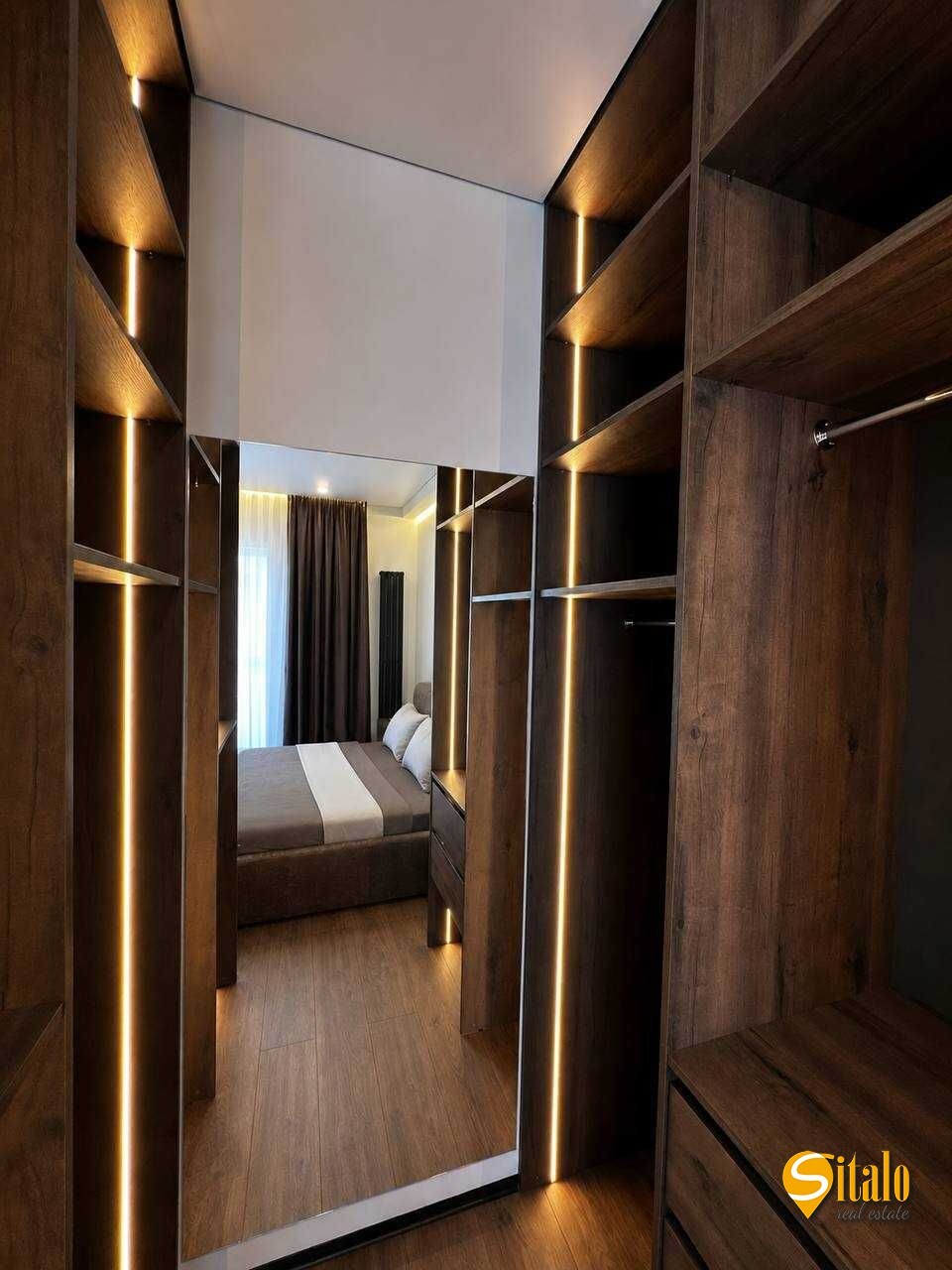Продажа 2-комнатной квартиры 41 м², Михаила Максимовича ул.