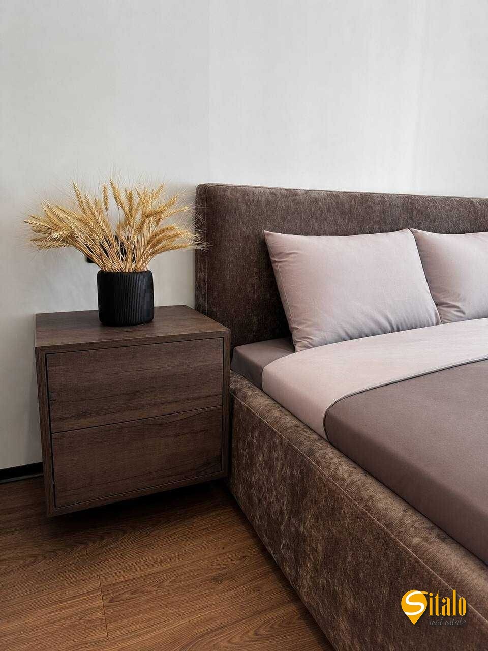 Продажа 2-комнатной квартиры 41 м², Михаила Максимовича ул.