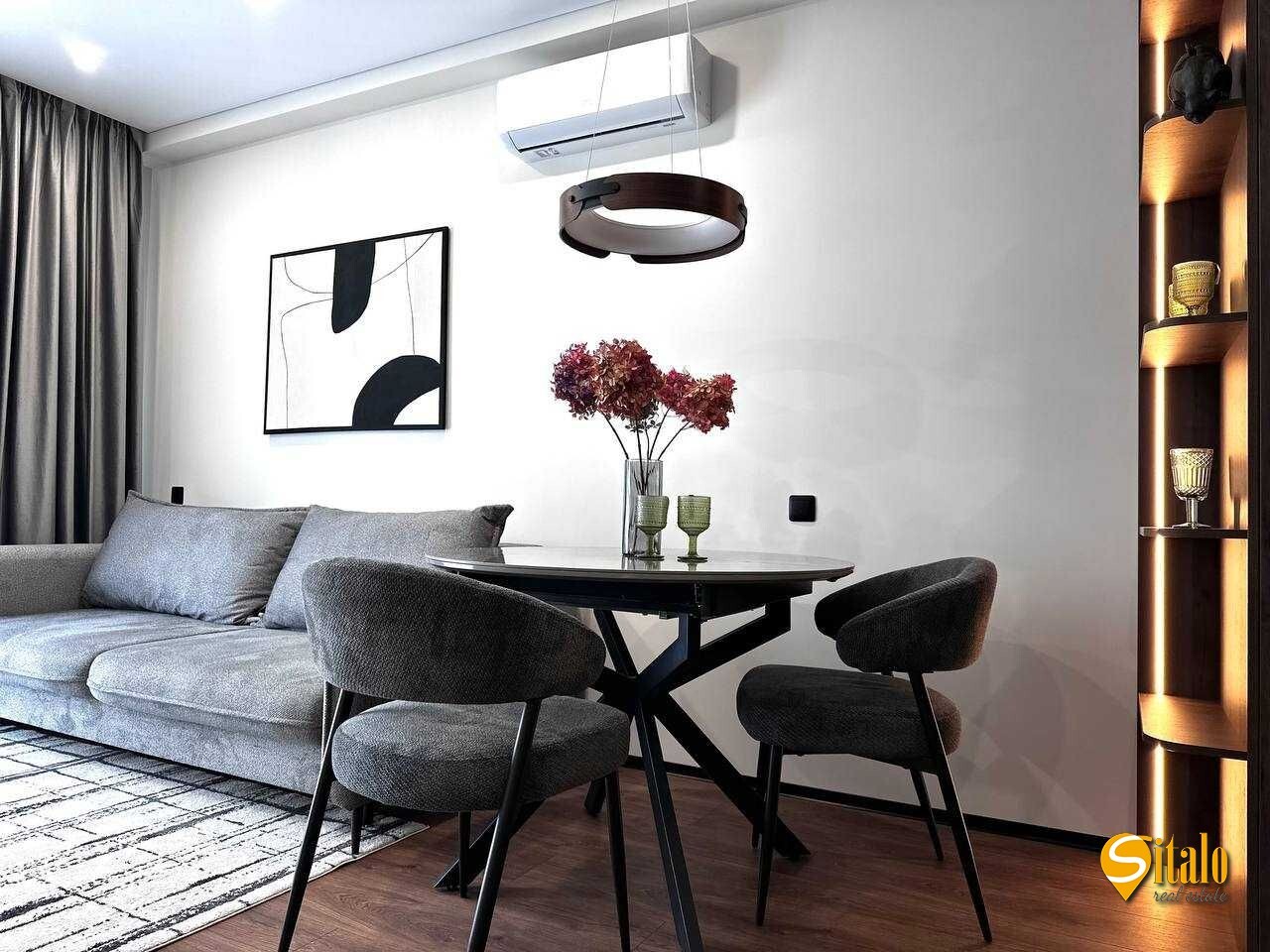 Продажа 2-комнатной квартиры 41 м², Михаила Максимовича ул.