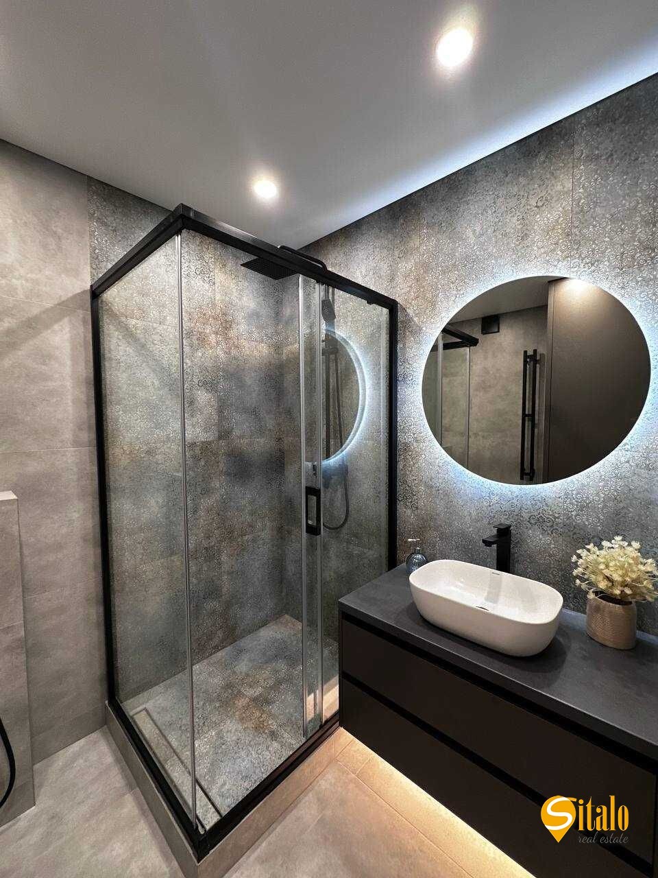 Продажа 2-комнатной квартиры 41 м², Михаила Максимовича ул.