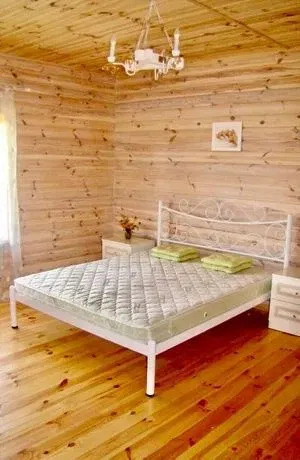 Оренда будинку 200 м²