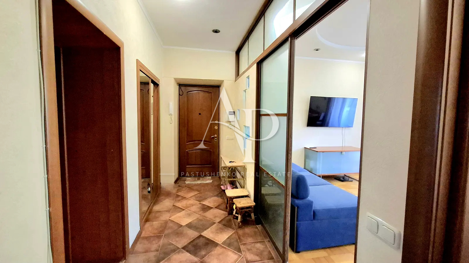 Продажа 3-комнатной квартиры 100 м², Митрополита Василия Липковского ул., 40