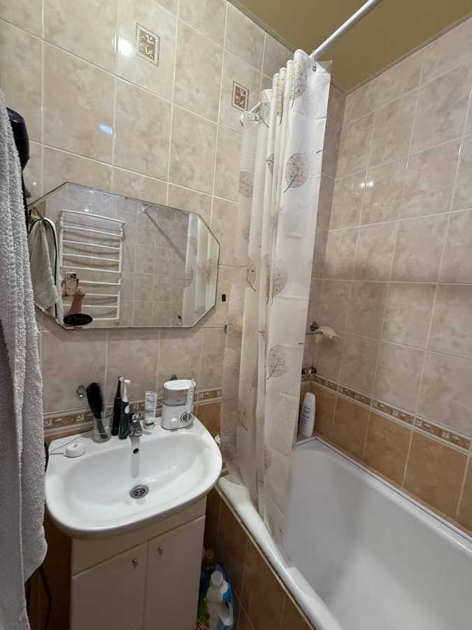 Продажа 3-комнатной квартиры 73 м², Боброва ул., 21А
