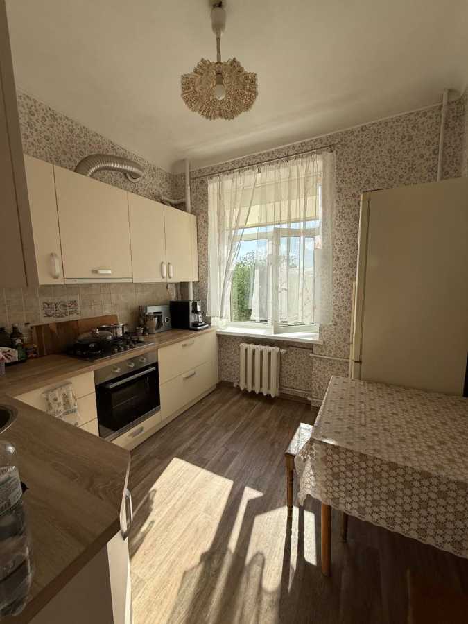 Продажа 3-комнатной квартиры 73 м², Боброва ул., 21А