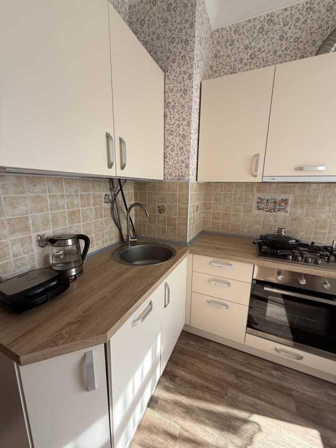 Продажа 3-комнатной квартиры 73 м², Боброва ул., 21А