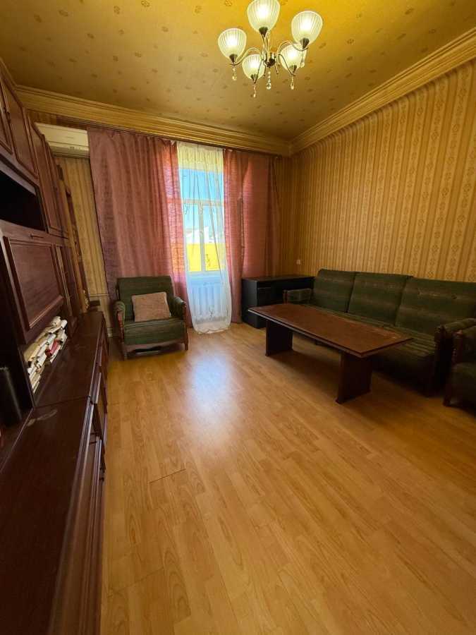 Продажа 3-комнатной квартиры 73 м², Боброва ул., 21А