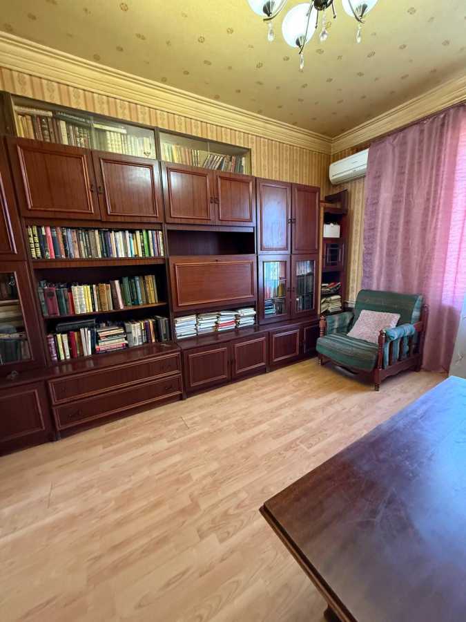 Продажа 3-комнатной квартиры 73 м², Боброва ул., 21А