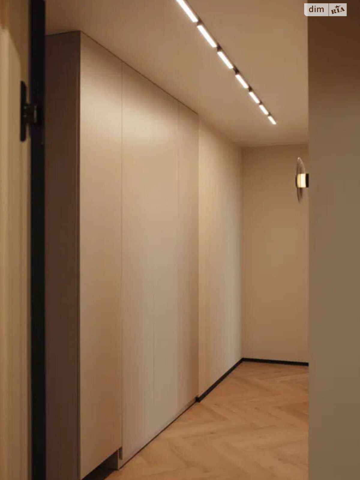 Продажа 2-комнатной квартиры 68 м², Каховская ул., 62А