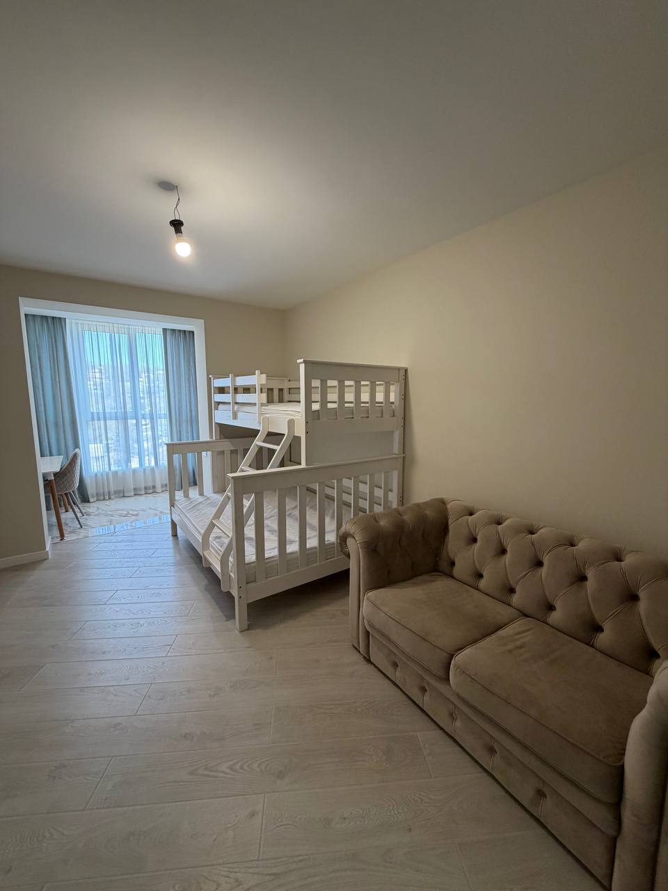 Аренда 3-комнатной квартиры 106 м², Мандрыковская ул.