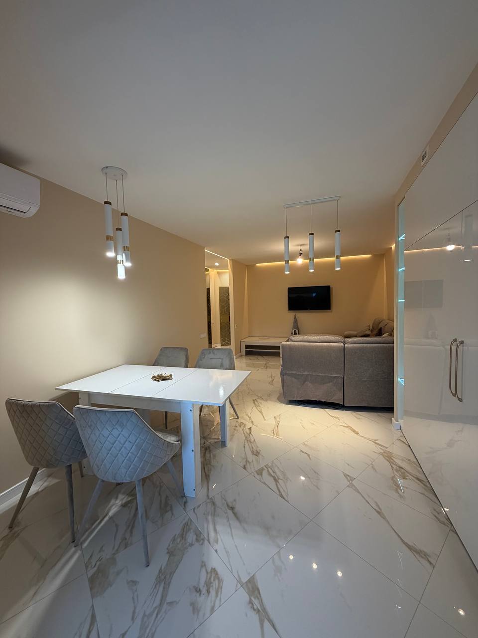 Аренда 3-комнатной квартиры 106 м², Мандрыковская ул.