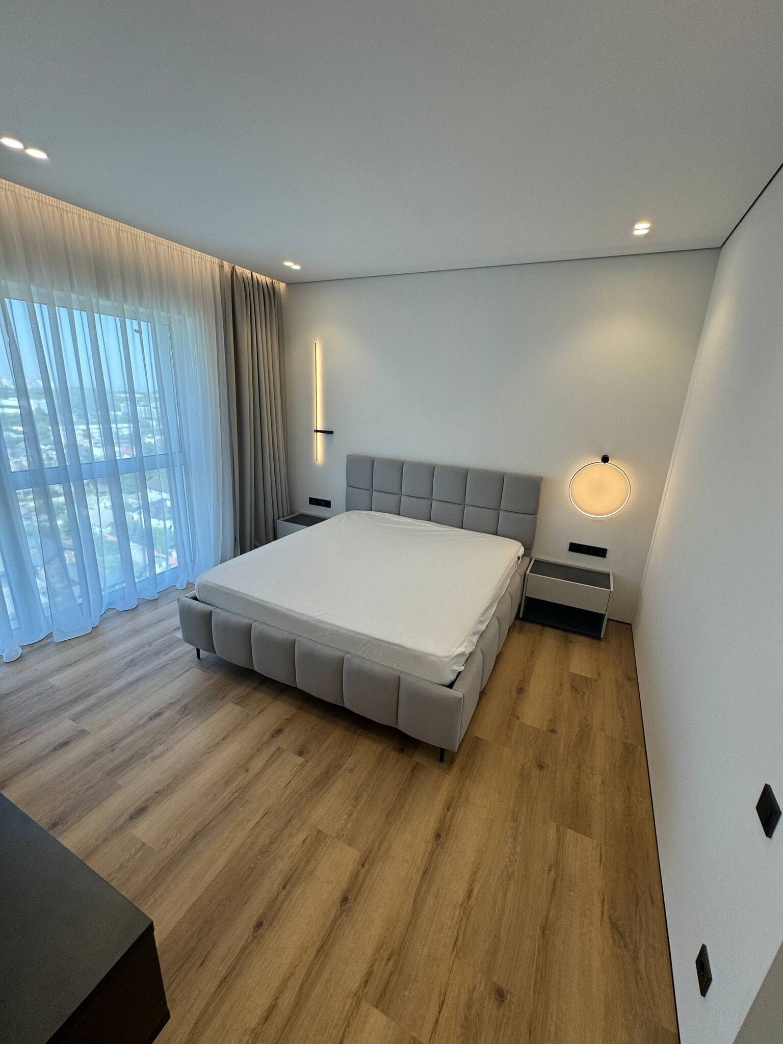 Аренда 3-комнатной квартиры 100 м², Гагарина просп.