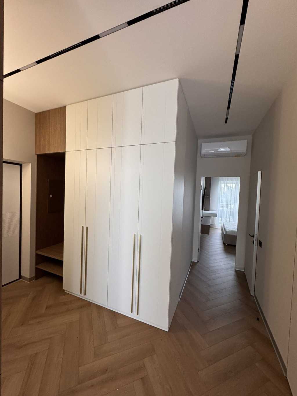 Продажа 2-комнатной квартиры 65 м², Метрологическая ул., 31