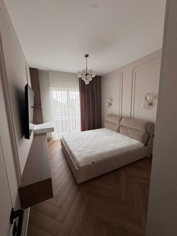 Продажа 2-комнатной квартиры 65 м², Метрологическая ул., 31