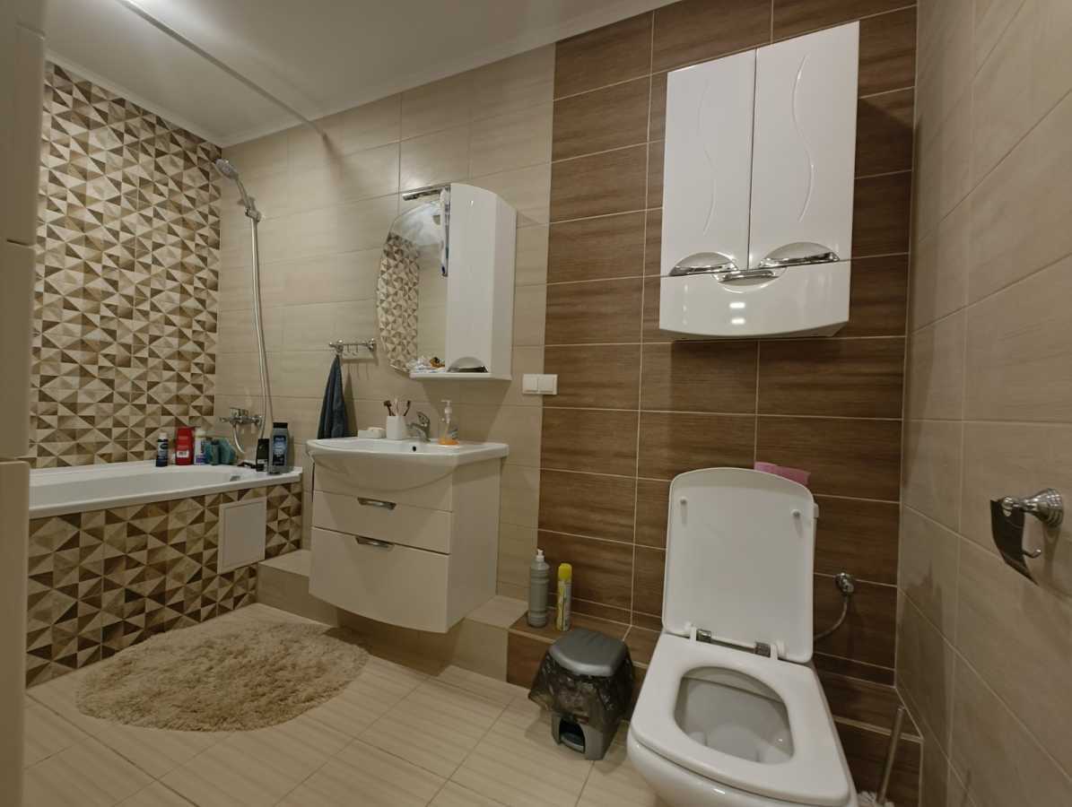 Аренда 3-комнатной квартиры 120.8 м², Львовская ул., 22
