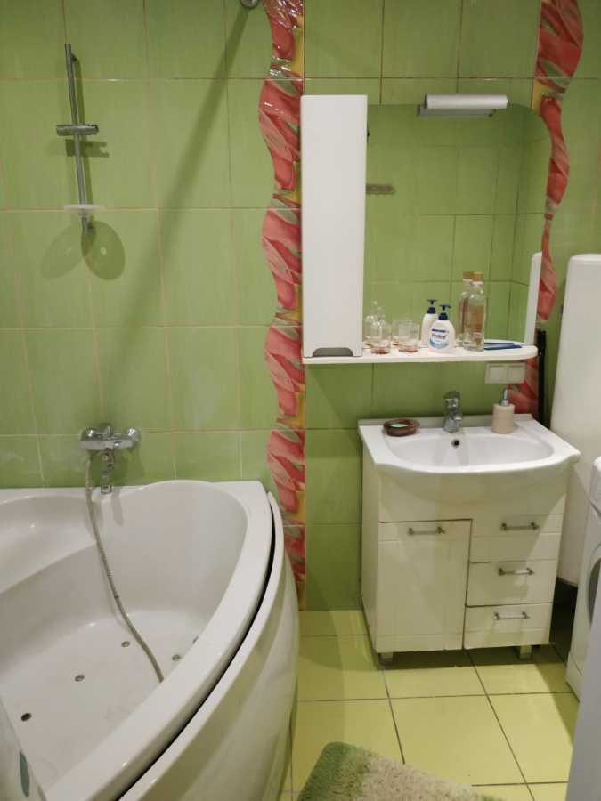 Оренда 2-кімнатної квартири 60 м², Бориспільська вул., 6