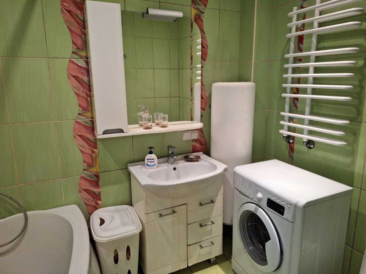 Оренда 2-кімнатної квартири 60 м², Бориспільська вул., 6
