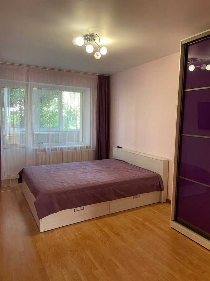 Продажа 3-комнатной квартиры 63 м², Набережная Победы ул., 98