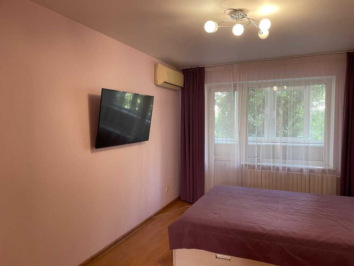 Продажа 3-комнатной квартиры 63 м², Набережная Победы ул., 98