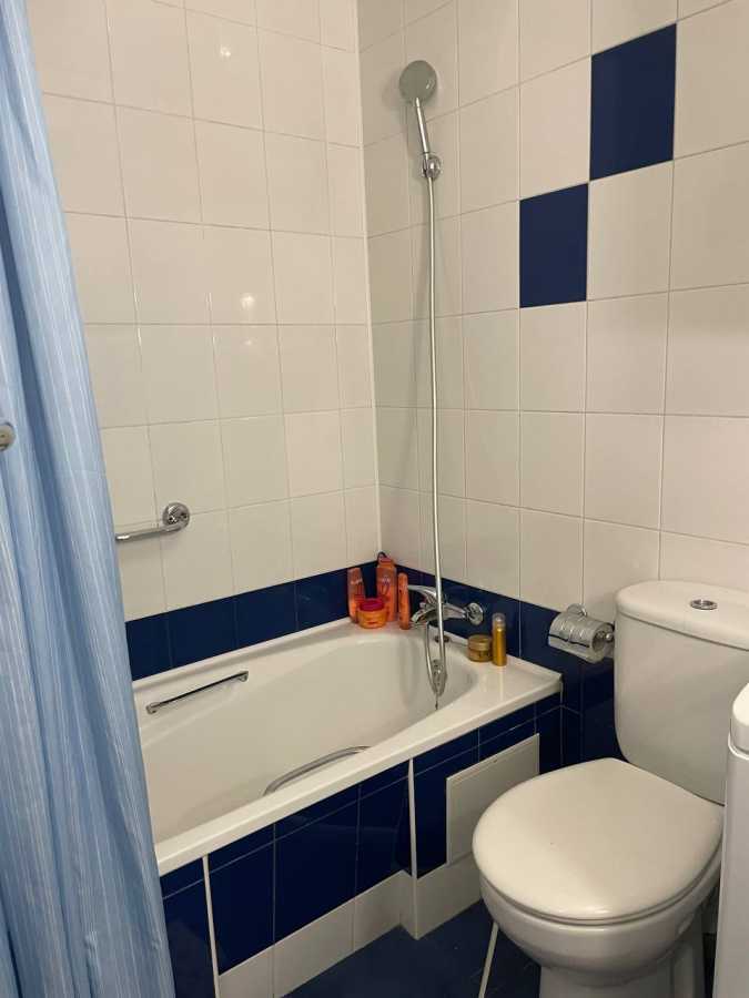 Продажа 3-комнатной квартиры 63 м², Набережная Победы ул., 98