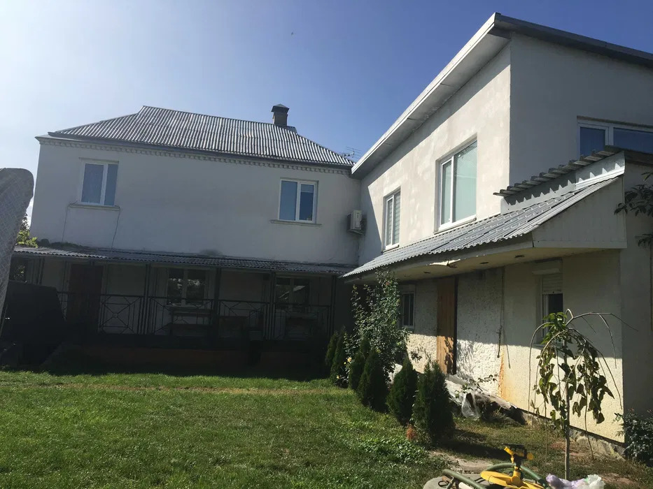 Оренда будинку 200 м²