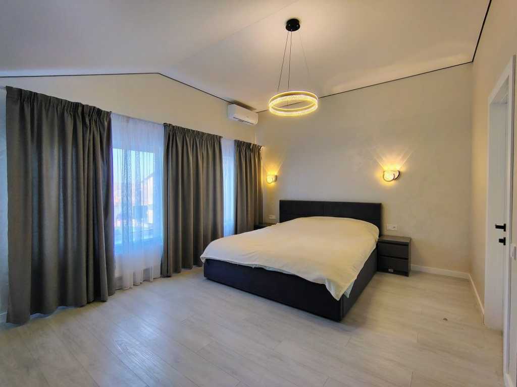 Продаж 1-кімнатної квартири 55 м², Бузкова