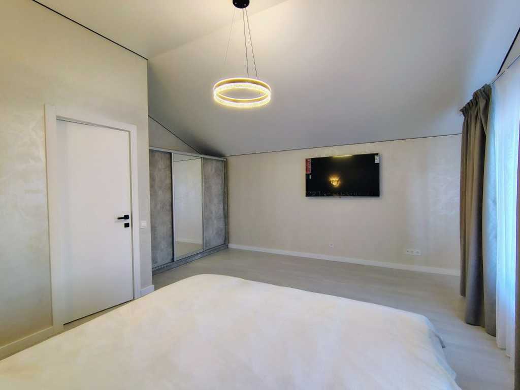 Продаж 1-кімнатної квартири 55 м², Бузкова