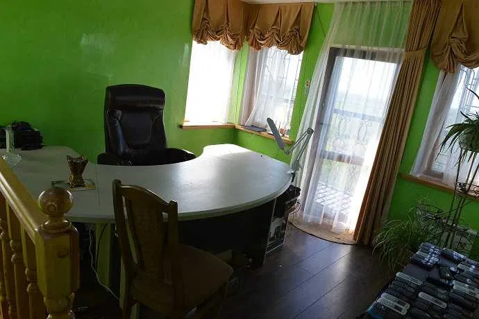 Оренда котеджу 350 м²