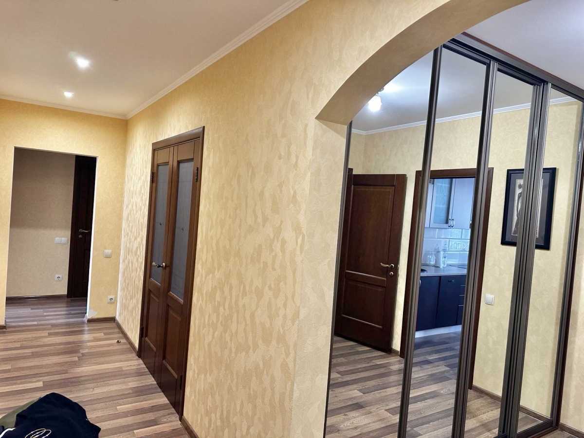 Оренда 3-кімнатної квартири 93 м², Василя Порика просп., 7Б