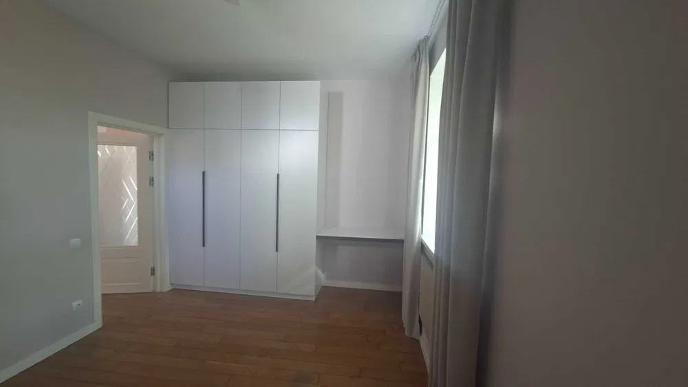 Оренда будинку 175 м², Постова вул.