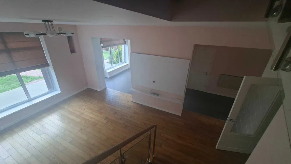 Оренда будинку 175 м², Постова вул.