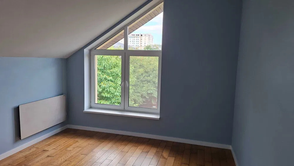 Оренда будинку 175 м², Постова вул.