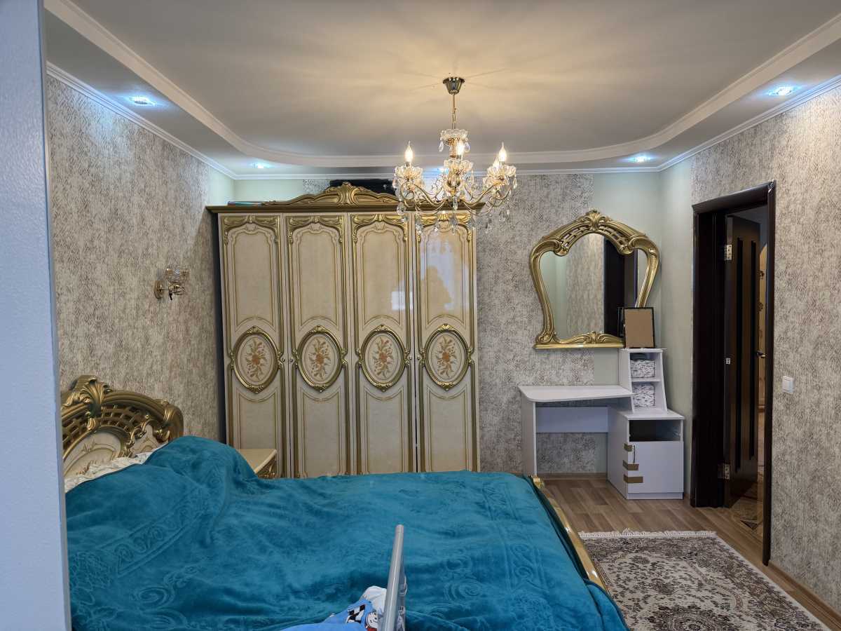 Продажа 3-комнатной квартиры 81 м², Ревуцкого ул., 19/1