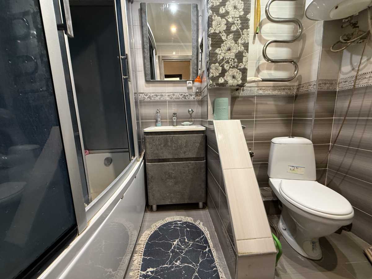 Продажа 3-комнатной квартиры 81 м², Ревуцкого ул., 19/1