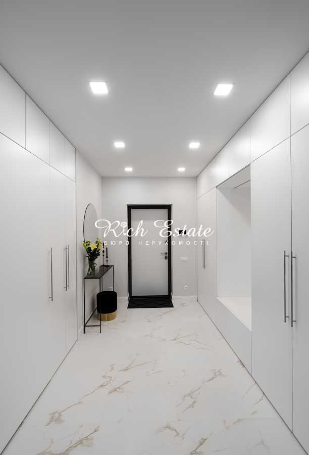 Аренда 1-комнатной квартиры 52 м², Владимира Антоновича ул., 74