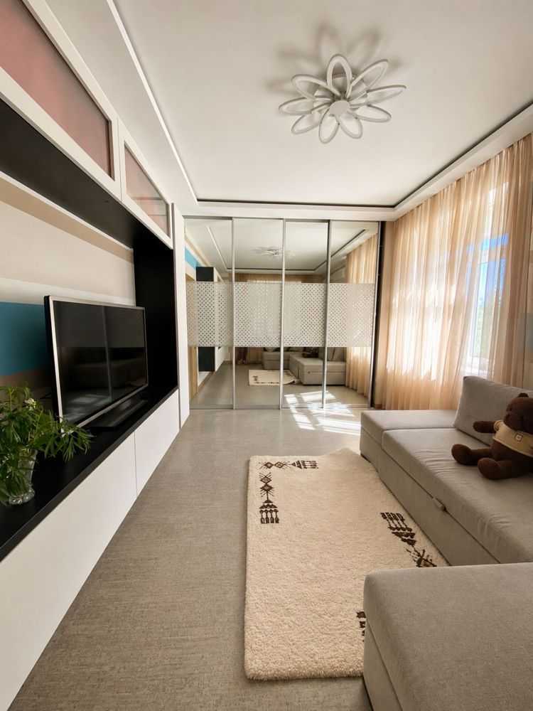 Продажа 3-комнатной квартиры 75 м², Джона Маккейна ул., 39А