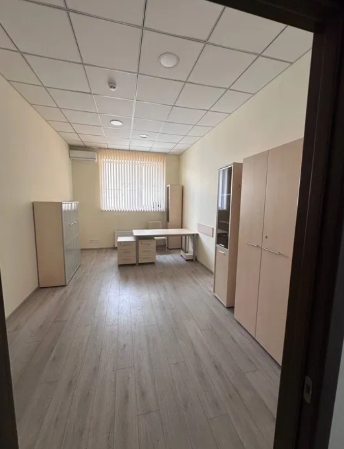 Оренда офісу 215 м², Столбовая вул.