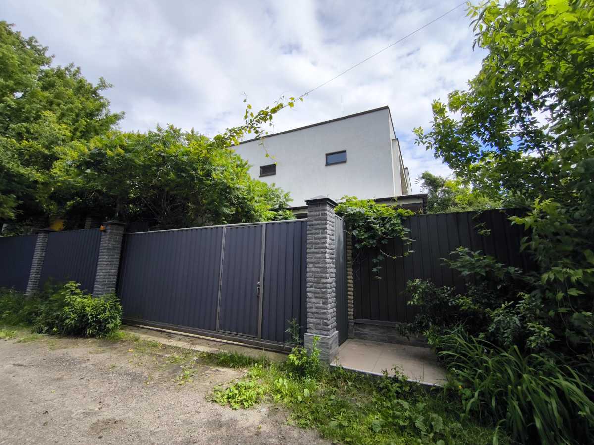 Продажа дома 200 м², 2-й Садовый пер.