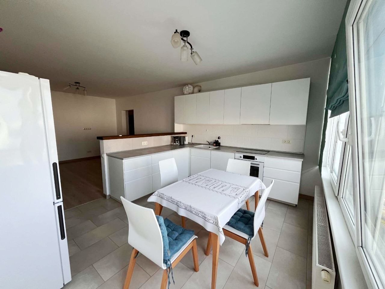 Аренда 3-комнатной квартиры 117 м², Днепровская наб., 26К