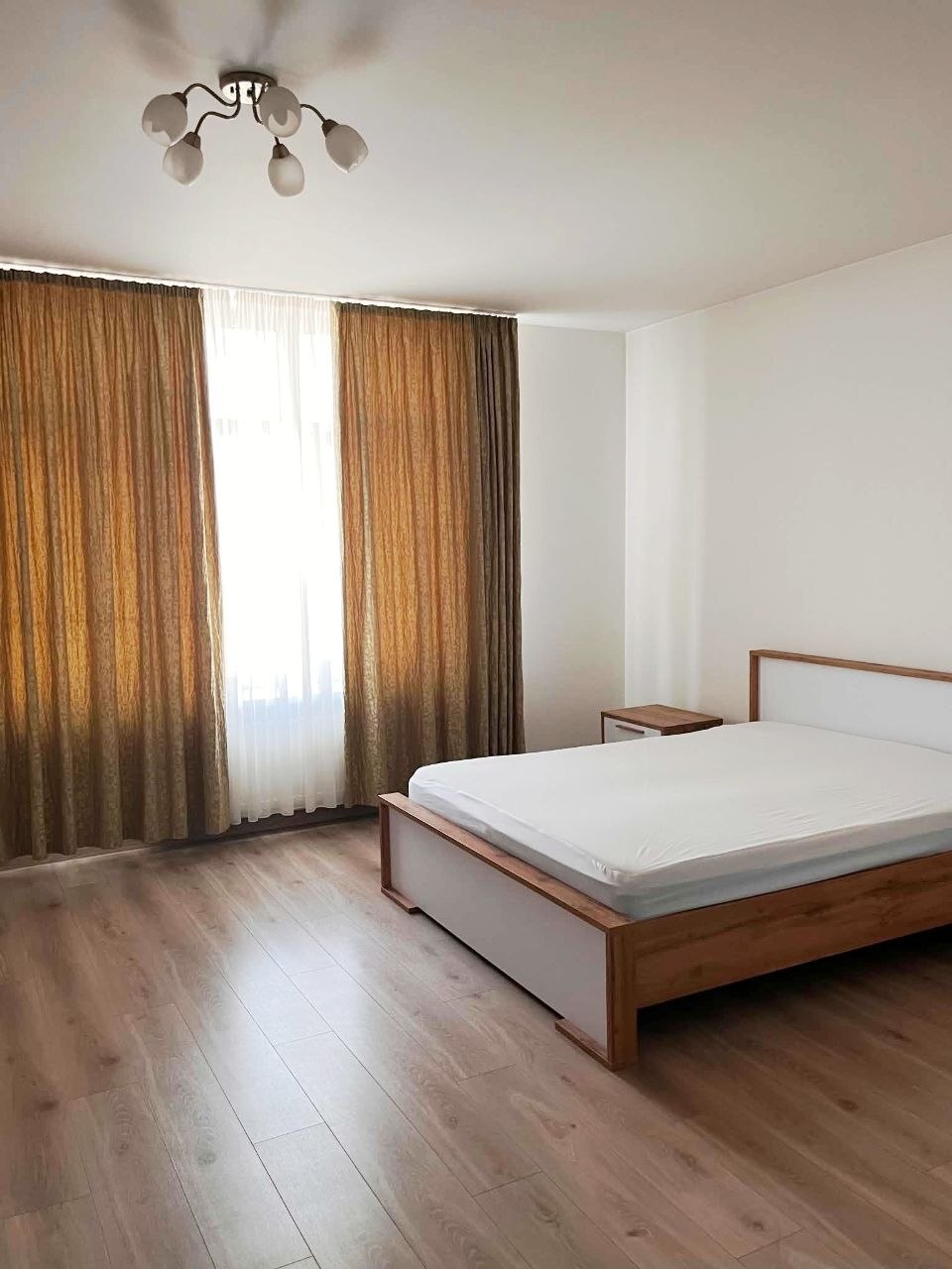 Аренда 3-комнатной квартиры 117 м², Днепровская наб., 26К